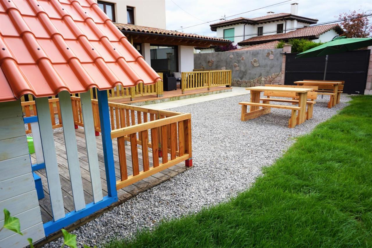 Apartamentos La Playina Llanes Extérieur photo