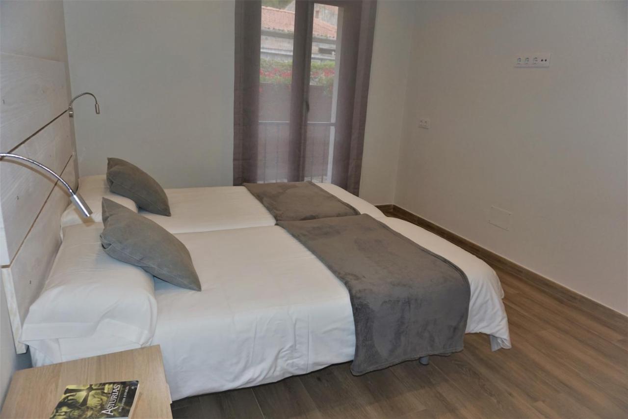 Apartamentos La Playina Llanes Extérieur photo